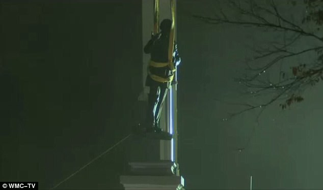 Davis Statue Removal