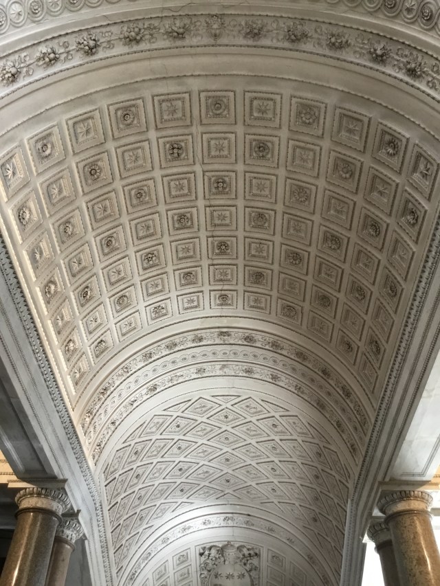 White Curved Ceillng